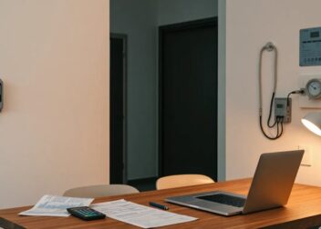 Abogados en Asesor.Legal abogado especialista en problemas de suministro en pisos alquilados con naturgy