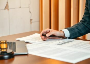 Abogados en Asesor.Legal | Asesoría legal para Demanda por retraso en la entrega: expertos legales en penalizaciones y pérdida de reserva contra Grupo San José Abogados en Asesor.Legal demanda por retraso en la entrega expertos legales en penalizaciones y perdida de reserva contra grupo san jose