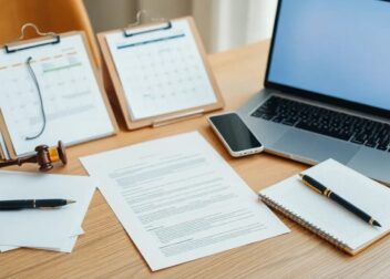 Abogados en Asesor.Legal | Asesoría legal para Procedimiento registral: cuándo conviene que un abogado lo gestione por ti Abogados en Asesor.Legal procedimiento registral cuando conviene que un abogado lo gestione por ti