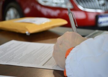 Precio por revisión legal de contrato con conductor VTC