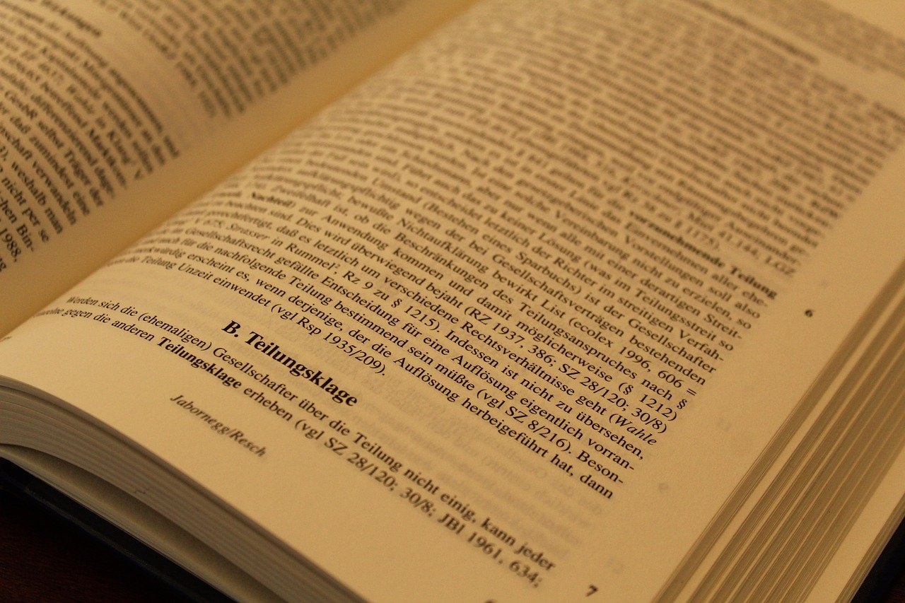 Cómo elegir un abogado de sucesiones con experiencia en derecho foral