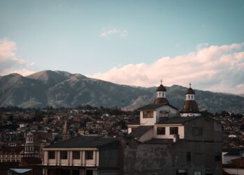 Defensa de interinos en Cuenca ante ceses injustificados