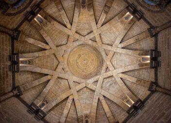 Abogado experto en interinos de Navarra tras el caso Obadal