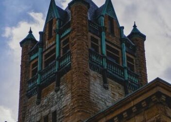 Cómo seleccionar defensa legal para interinos en Aragón con garantías