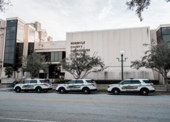 Honorarios por análisis de viabilidad de fijeza para interinos