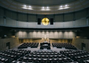 Precio de abogado para interinos en recursos contenciosos avanzados