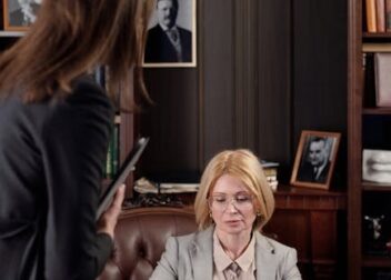 Cuánto cuesta iniciar acciones legales contra la administración pública