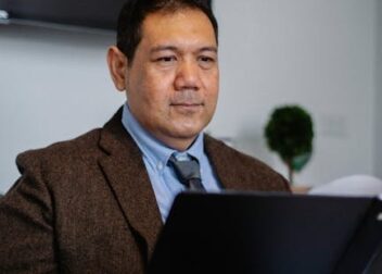 Coste de abogado para interinos en País Vasco: defensa completa