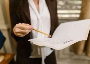 Honorarios por defensa jurídica integral de interinos públicos