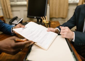 Precio de abogado para interinos en recursos contenciosos completos