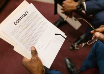 Honorarios por defensa de interinos en tribunales contenciosos administrativos