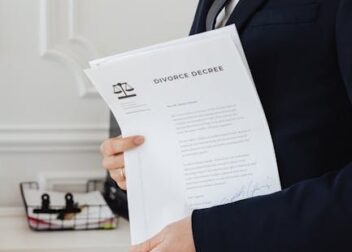 Coste de recurso urgente para interinos en situación crítica