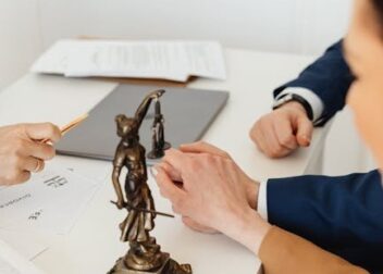 Precio de abogado para interinos en recursos administrativos avanzados