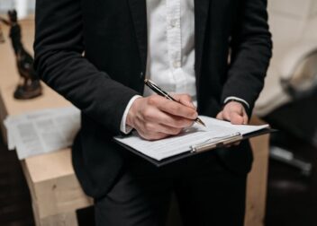 Cuánto cuesta reclamar derechos laborales en la administración pública